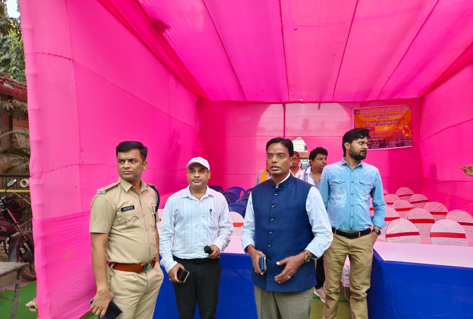 तीसरे दिन छठ (सजकारक) पर हराही पोखर निरीक्षण — DM-SSP ने सूर्य नमस्कार कर की दरभंगा की उज्जवल कामना तीसरे दिन छठ (सजकारक) पर हराही पोखर निरीक्षण — DM-SSP ने सूर्य नमस्कार कर की दरभंगा की उज्जवल कामना