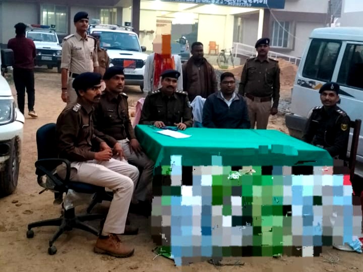 वाजितपुर थाना में बड़ी सफलता बलेनो कार से 116.640 kg गांजा बरामद, एक गिरफ्तार वाजितपुर थाना में बड़ी सफलता बलेनो कार से 116.640 kg गांजा बरामद, एक गिरफ्तार