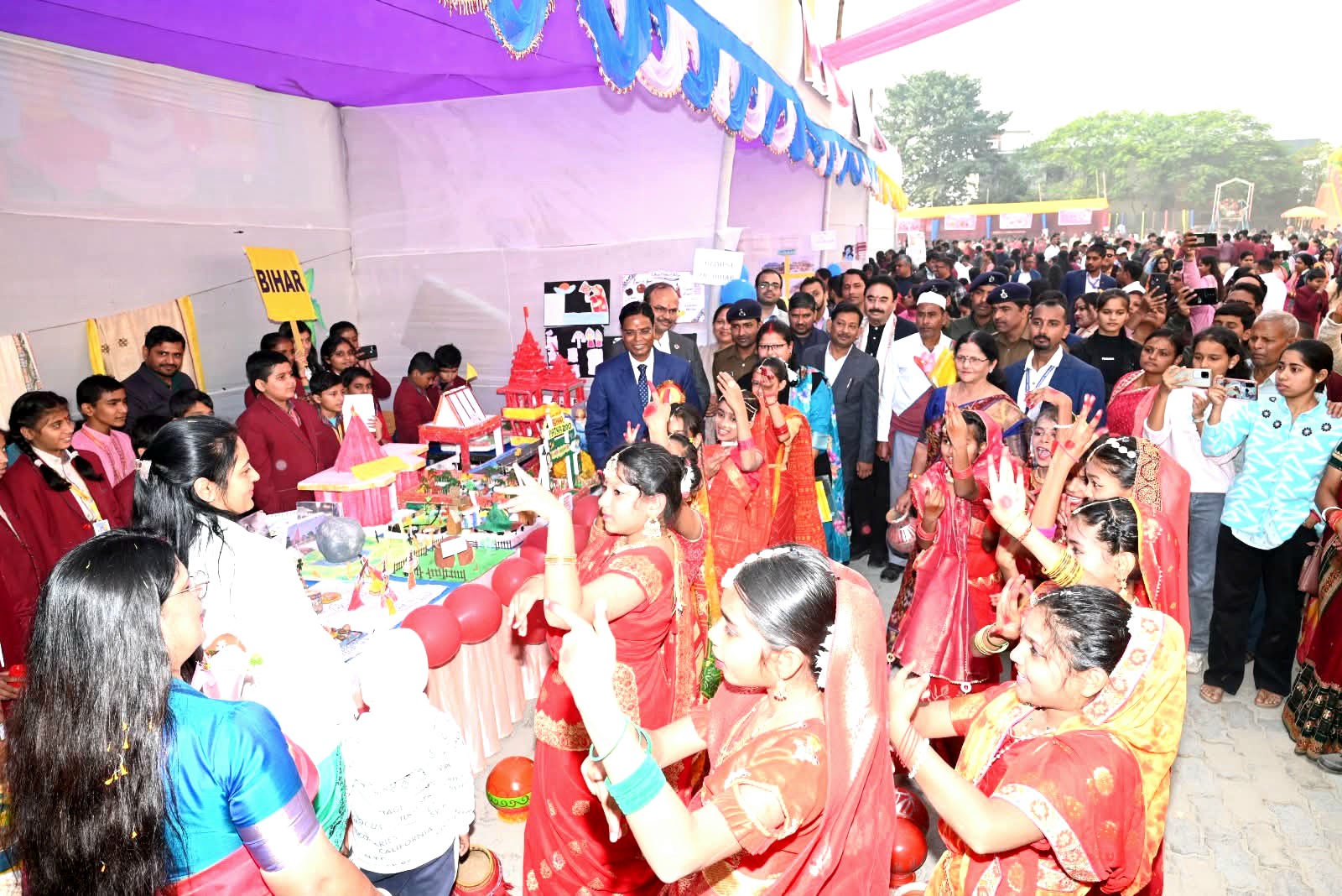 डीएवी पब्लिक स्कूल में फ़न एंड लर्न फ़िएस्टा वार्षिक स्वास्थ्य परीक्षण सम्पन्न डीएवी पब्लिक स्कूल में फ़न एंड लर्न फ़िएस्टा वार्षिक स्वास्थ्य परीक्षण सम्पन्न