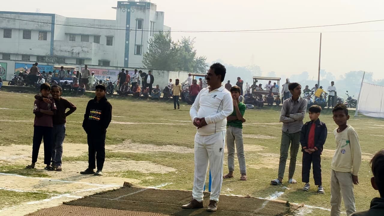 जाले में पुलिस-पब्लिक क्रिकेट मैच प्रशासन-11 टीम बनी विजेता जाले में पुलिस-पब्लिक क्रिकेट मैच प्रशासन-11 टीम बनी विजेता