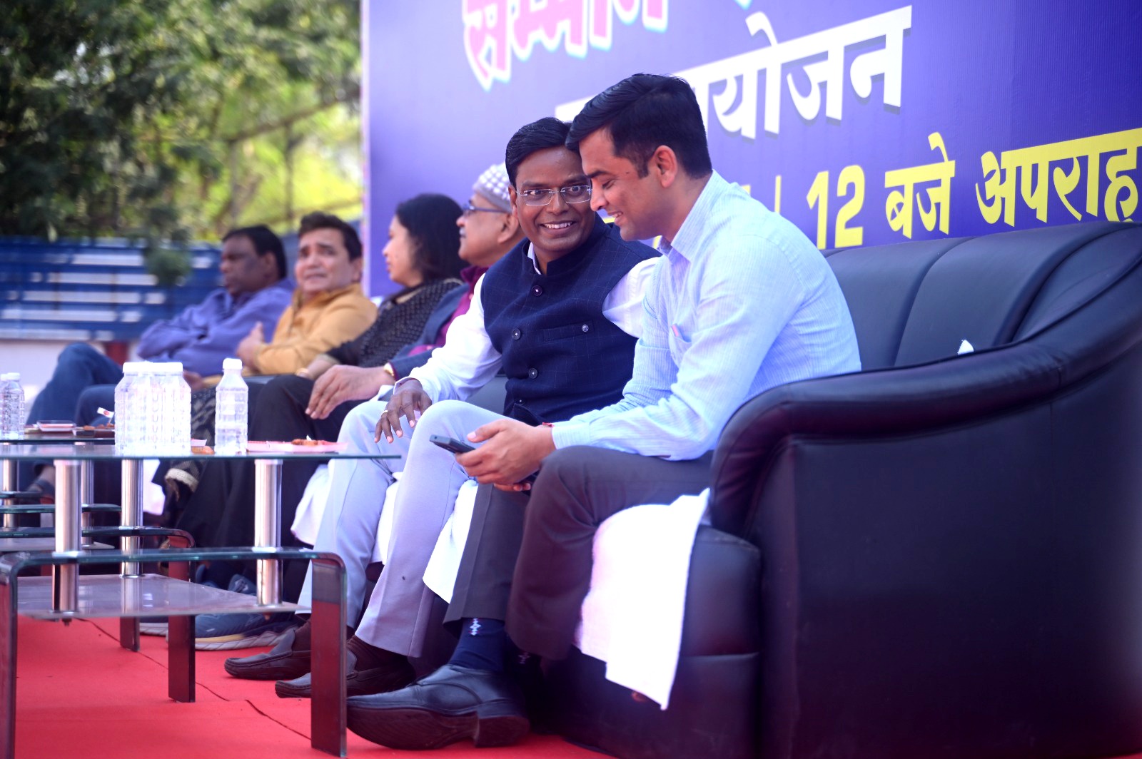 उत्कृष्ट कार्य पर अधिकारियों का सम्मान डीएम–एसएसपी ने प्रशस्ति पत्र देकर किया सम्मानित उत्कृष्ट कार्य पर अधिकारियों का सम्मान डीएम–एसएसपी ने प्रशस्ति पत्र देकर किया सम्मानित