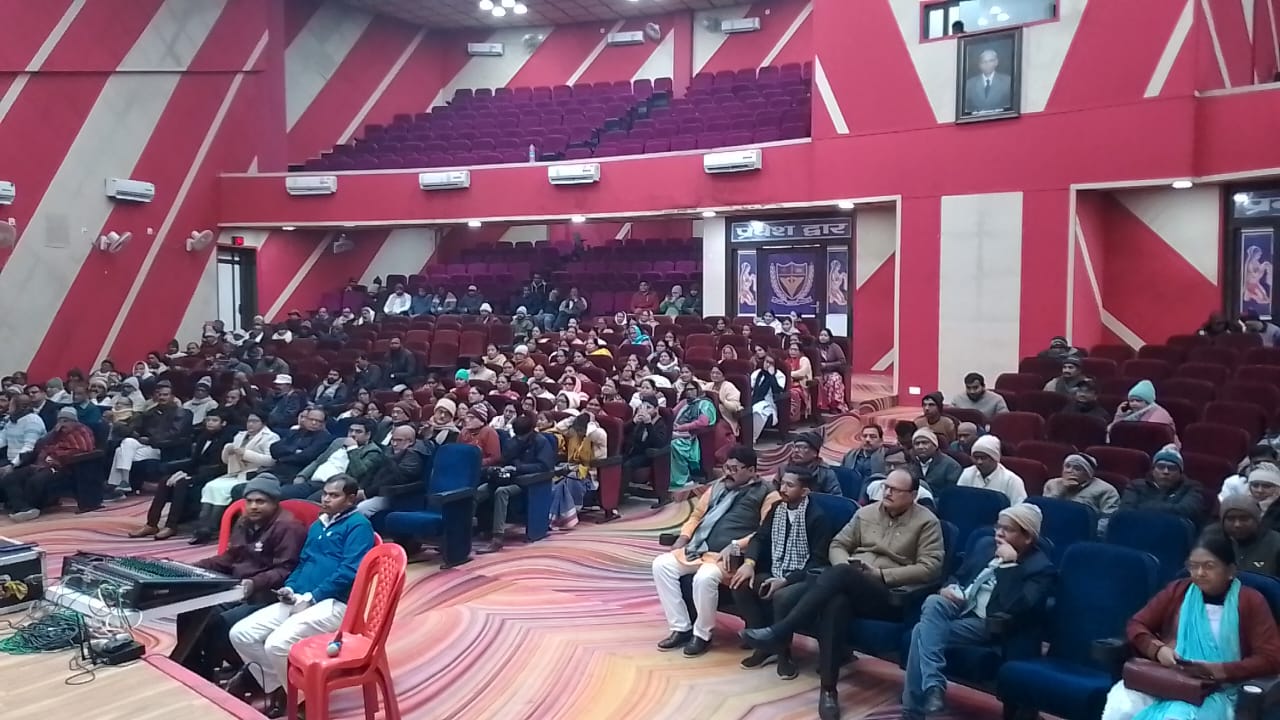 DMCH में प्राचार्य व अधीक्षक का भावभीना विदाई समारोह मिथिला परंपरा के साथ सम्मान, भावुक हुआ माहौल DMCH में प्राचार्य व अधीक्षक का भावभीना विदाई समारोह मिथिला परंपरा के साथ सम्मान, भावुक हुआ माहौल