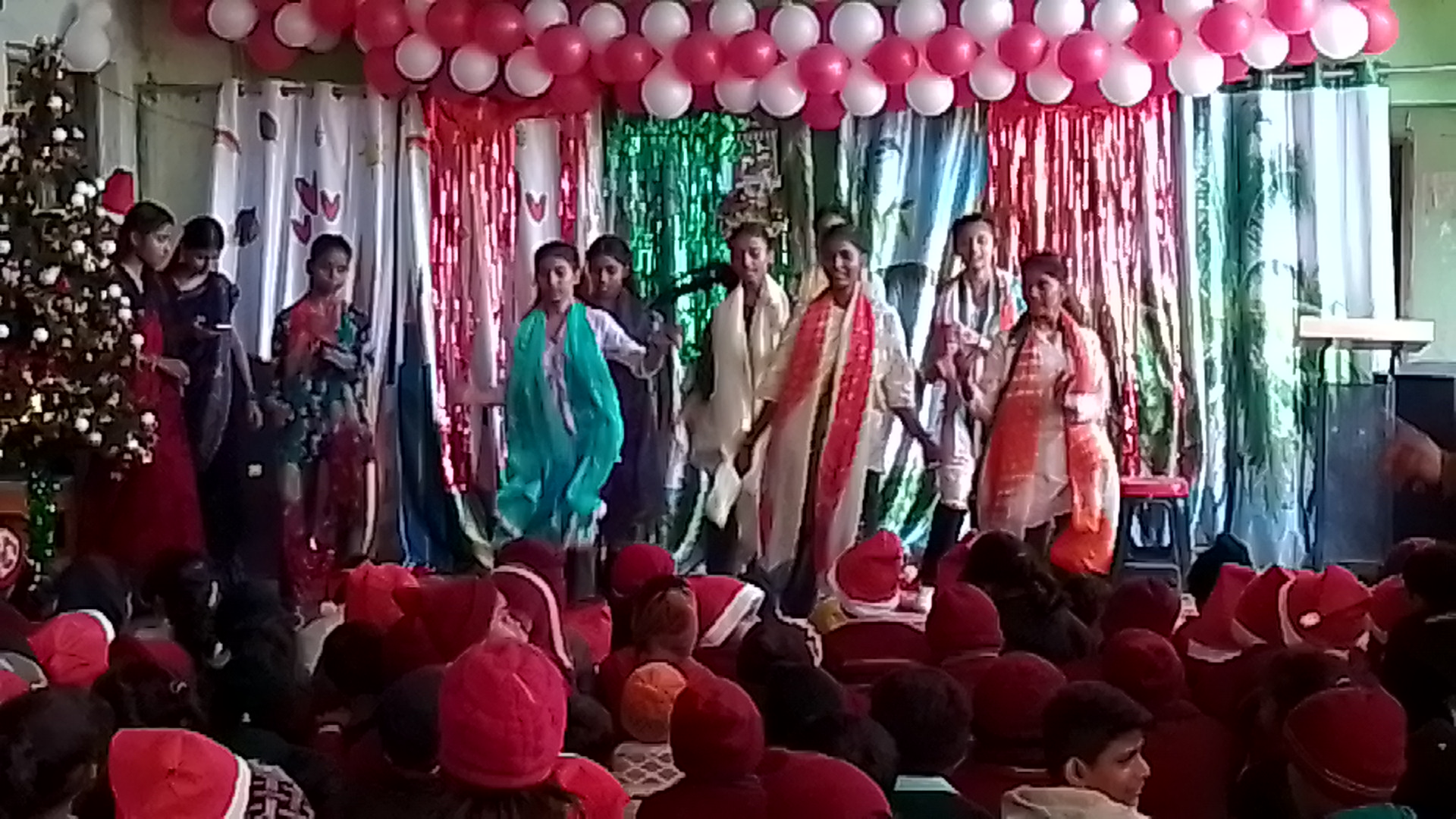 प्रतिभा विहार एकेडमी में थैंक्स गिविंग डे व क्रिसमस सेलिब्रेशन प्रतिभा विहार एकेडमी में थैंक्स गिविंग डे व क्रिसमस सेलिब्रेशन