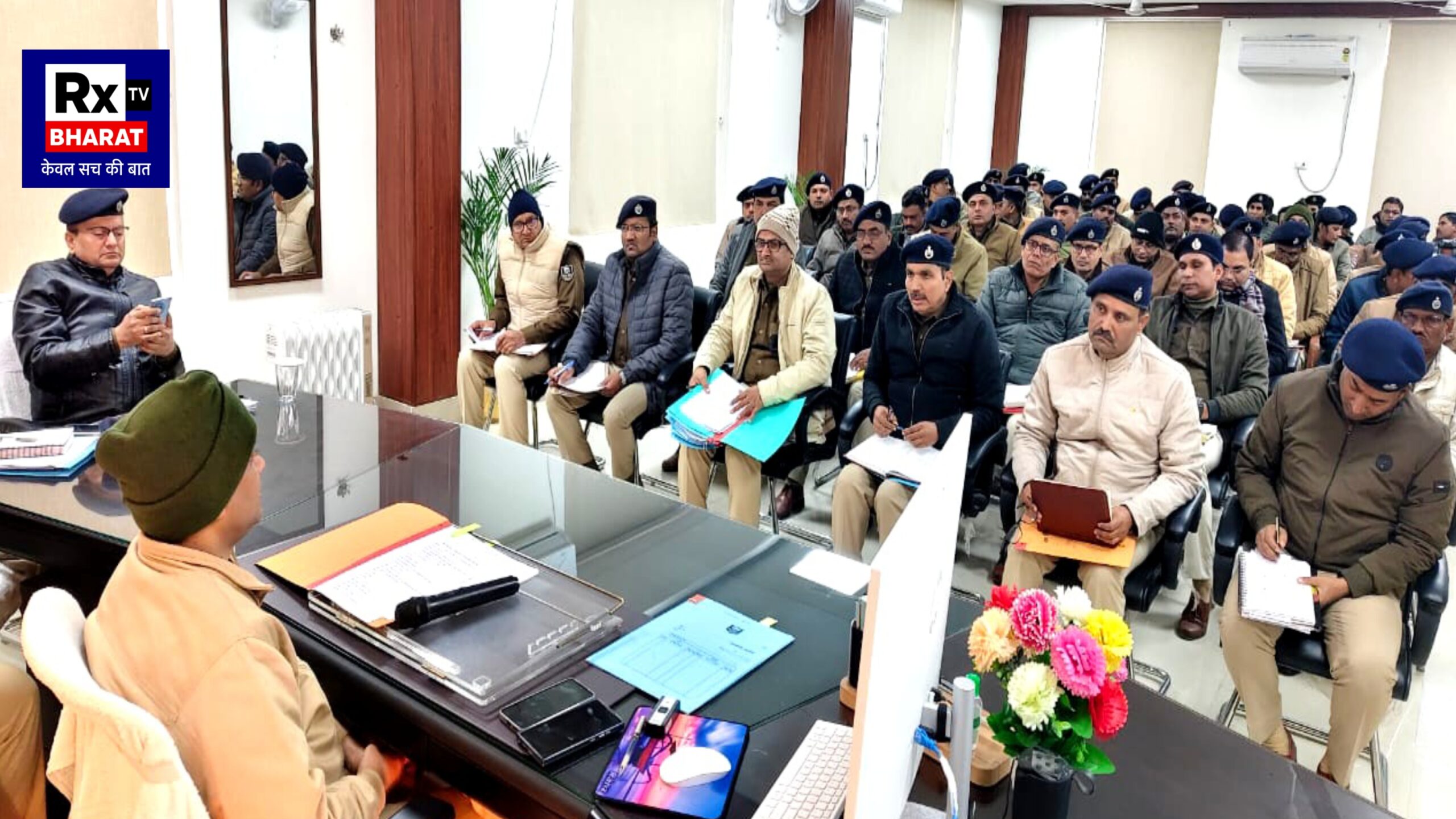 वरीय पुलिस अधीक्षक ने की मासिक अपराध गोष्ठी