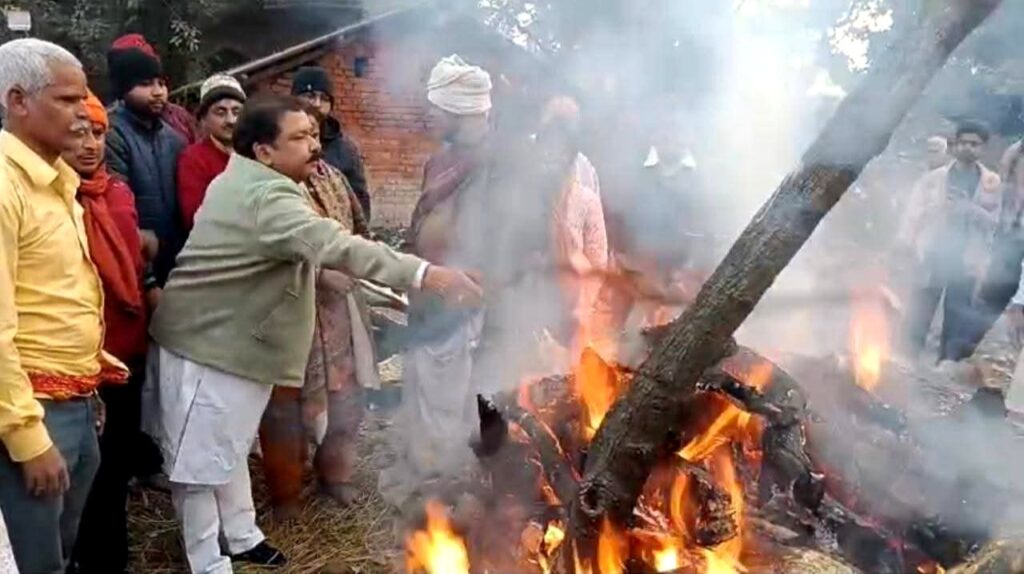 दरभंगा की अंतिम महारानी कामसुन्दरी देवी का निधन दरभंगा की अंतिम महारानी कामसुन्दरी देवी का निधन