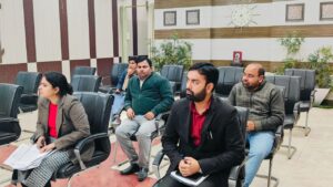 आंगनबाड़ी भवन निर्माण को लेकर डीएम सख्त आंगनबाड़ी भवन निर्माण को लेकर डीएम सख्त