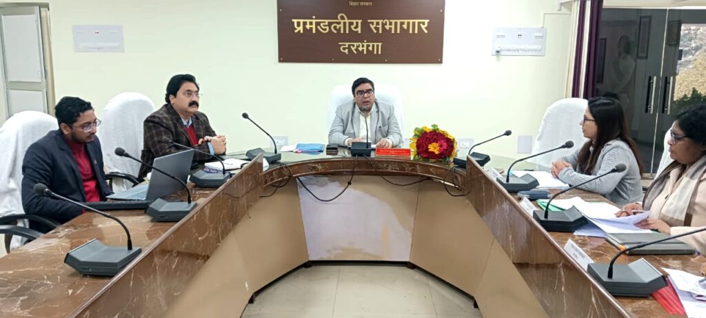 समाज कल्याण योजनाओं की समीक्षा, आयुक्त ने दिए सख्त और संवेदनशील निर्देश समाज कल्याण योजनाओं की समीक्षा, आयुक्त ने दिए सख्त और संवेदनशील निर्देश