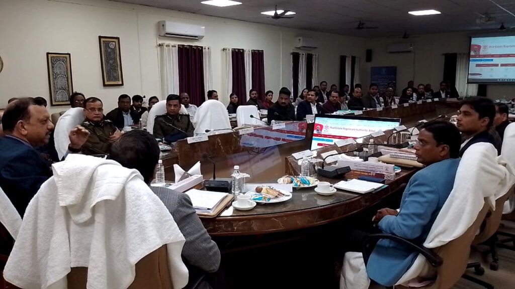 रेरा बिहार की सख्त चेतावनी बिना निबंधन घर-प्लॉट खरीदा तो फंस सकती है रकम दरभंगा प्रमंडल से बड़ा संदेश रेरा बिहार की सख्त चेतावनी बिना निबंधन घर-प्लॉट खरीदा तो फंस सकती है रकम दरभंगा प्रमंडल से बड़ा संदेश