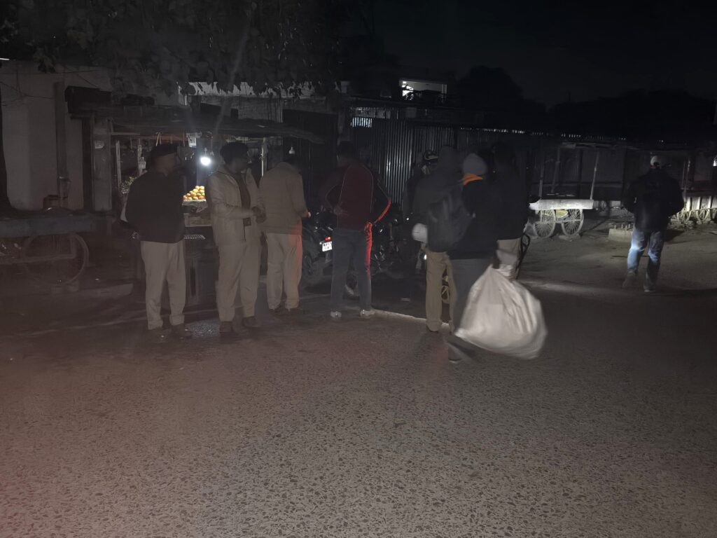 दरभंगा में सघन वाहन जाँच SSP के निर्देशन में चला विशेष चेकिंग अभियान दरभंगा में सघन वाहन जाँच SSP के निर्देशन में चला विशेष समकालीन अभियान