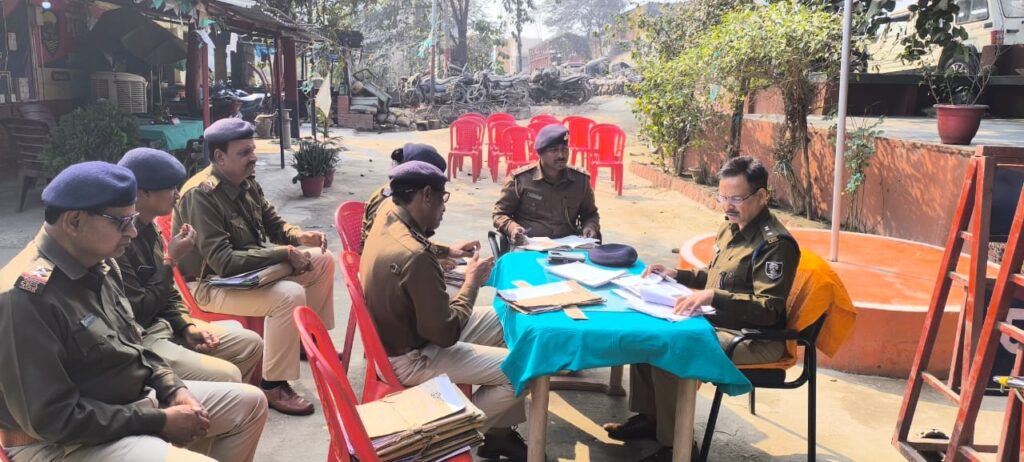 मब्बी थाना का वार्षिक निरीक्षण नगर पुलिस अधीक्षक ने दिए सख्त निर्देश मब्बी थाना का वार्षिक निरीक्षण नगर पुलिस अधीक्षक ने दिए सख्त निर्देश