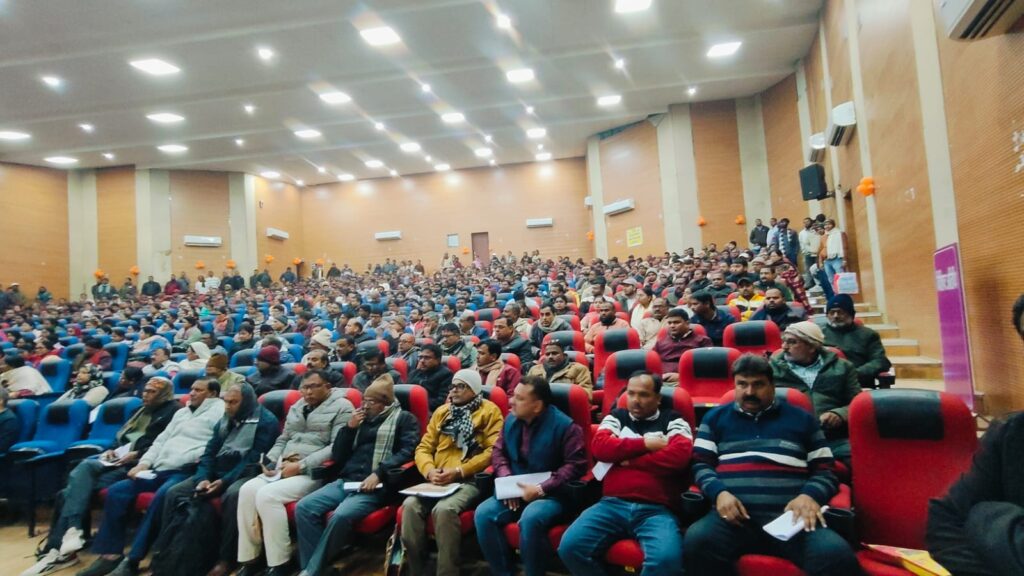 इंटर परीक्षा को लेकर प्रशासन सख्त दरभंगा के 69 परीक्षा केंद्रों पर होगी कदाचार-मुक्त परीक्षा इंटर परीक्षा को लेकर प्रशासन सख्त दरभंगा के 69 परीक्षा केंद्रों पर होगी कदाचार-मुक्त परीक्षा