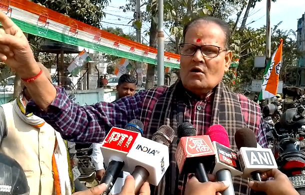 दरभंगा कांग्रेस कार्यालय में फूट पड़ा गुस्सा दरभंगा कांग्रेस कार्यालय में फूट पड़ा गुस्सा