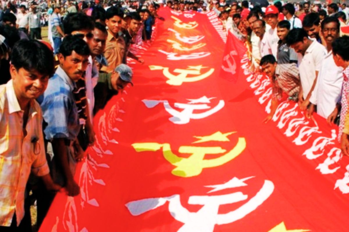 बंगाल चुनाव के लिए माकपा तैयार, 24 मार्च को रामलीला मैदान में महा रैली बंगाल चुनाव के लिए माकपा तैयार, 24 मार्च को रामलीला मैदान में महा रैली