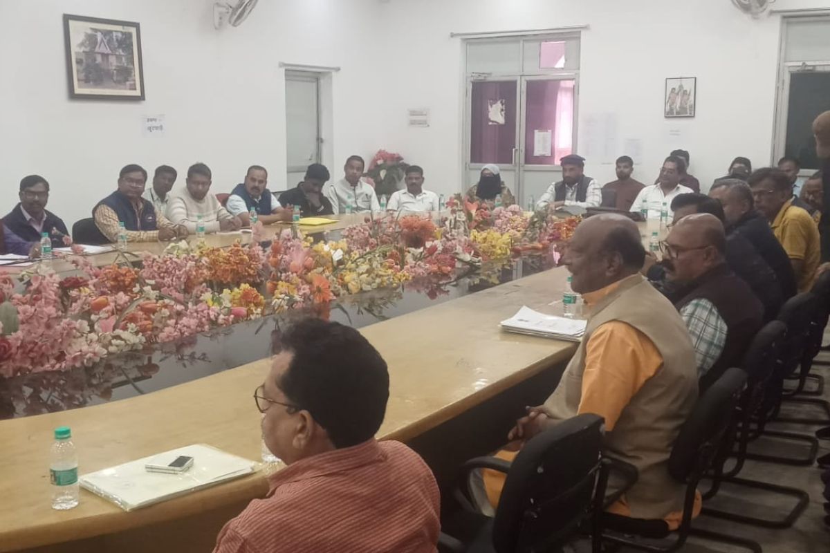 चाईबासा नगर परिषद अध्यक्ष पद के सभी उम्मीदवारों के नामांकन वैध, 11 लोगों के बीच जंग चाईबासा नगर परिषद अध्यक्ष पद के सभी उम्मीदवारों के नामांकन वैध, 11 लोगों के बीच जंग