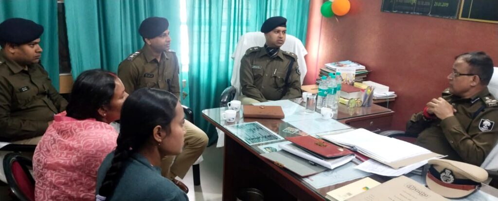 डीआईजी मिथिला ने दलसिंहसराय थाना कांड की समीक्षा की डीआईजी मिथिला ने दलसिंहसराय थाना कांड की समीक्षा की