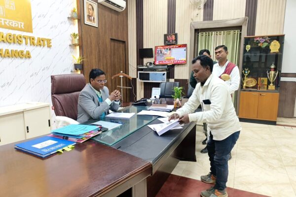 डीएम कौशल कुमार की अध्यक्षता में जनसुनवाई  26 मामलों पर हुई सुनवाई, त्वरित समाधान के निर्देश