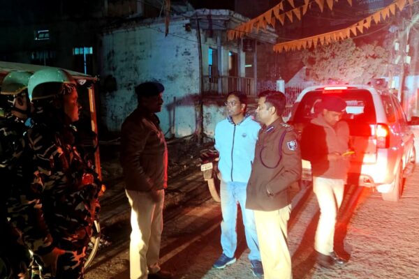 शब-ए-बारात को लेकर प्रशासन सतर्क  डीएम व एसएसपी ने सुरक्षा व्यवस्था का लिया जायजा