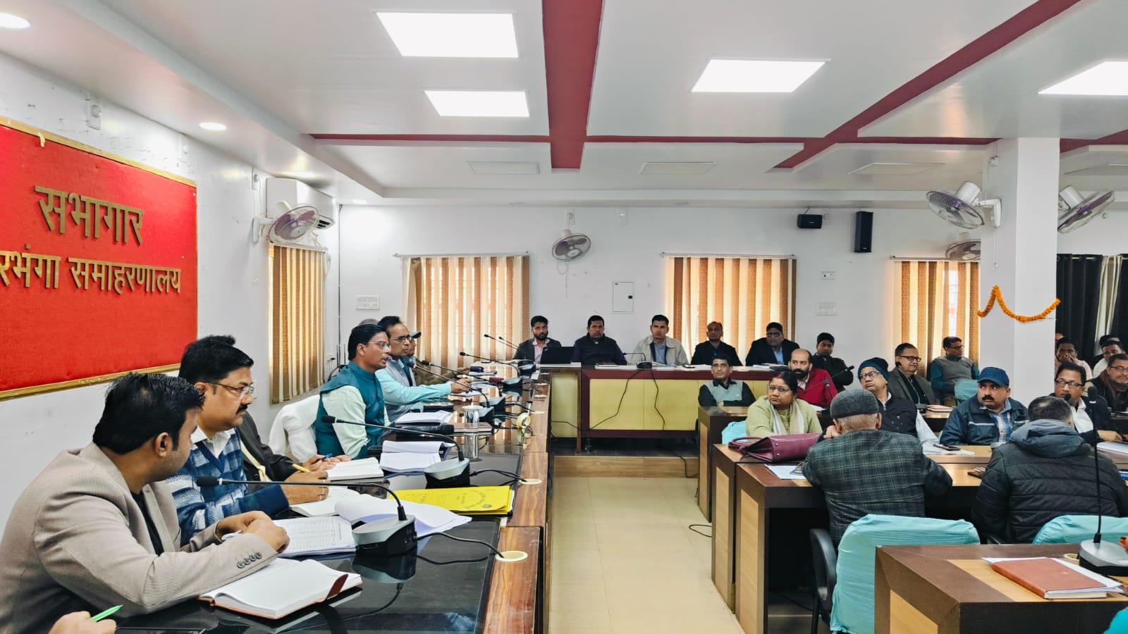 🔥 दरभंगा में स्वास्थ्य विभाग पर डीएम सख्त, आयुष्मान से OPD तक बड़ा एक्शन