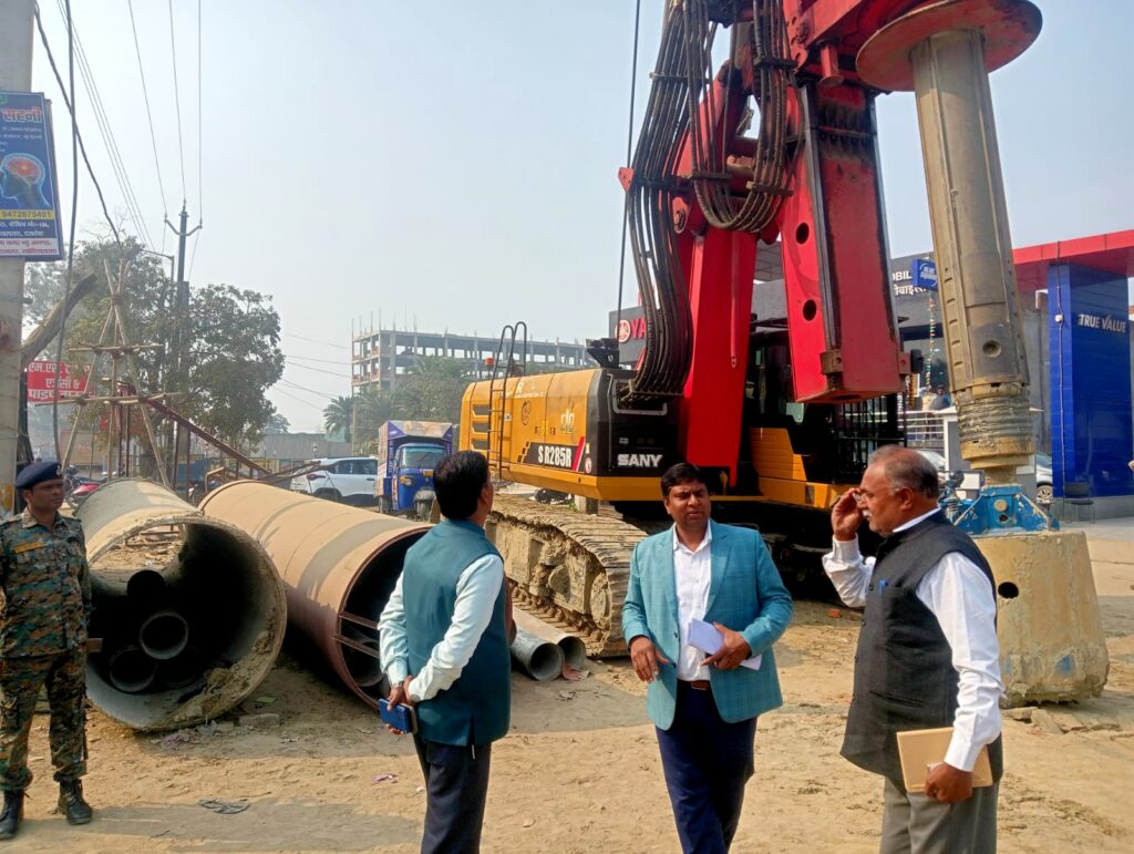 काम में देरी पड़ी भारी पड़ेगी — एलिवेटेड रोड परियोजना पर DM की सख्ती