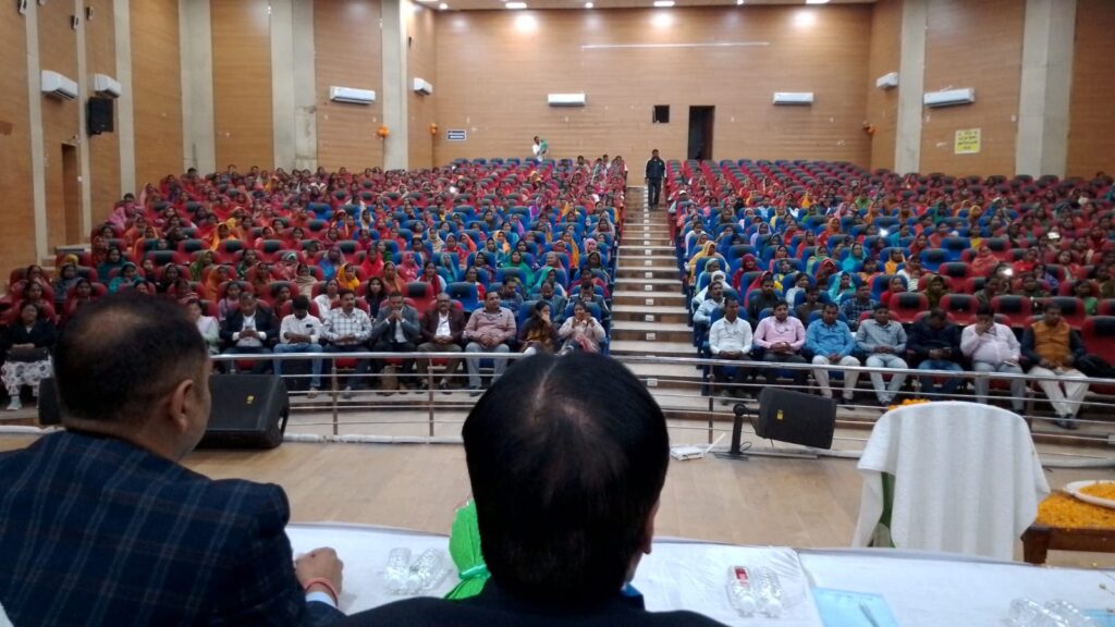 किसानों और MSME को ₹26 करोड़ क्रेडिट मंजूर 3400 SHG को बैंक लोन की बड़ी सौगात किसानों और MSME को ₹26 करोड़ क्रेडिट मंजूर 3400 SHG को बैंक लोन की बड़ी सौगात