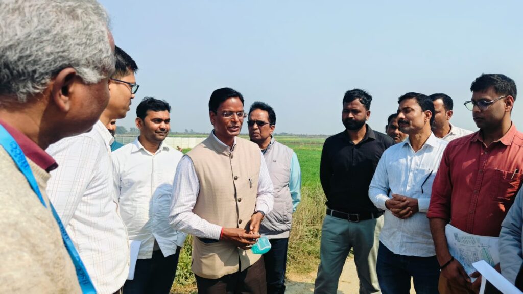 एम्स दरभंगा निर्माण पर डीएम सख्त 5.4 KM बाउंड्री वर्क तेज | 24×7 बिजली-पानी की तैयारी एम्स दरभंगा निर्माण पर डीएम सख्त 5.4 KM बाउंड्री वर्क तेज | 24×7 बिजली-पानी की तैयारी