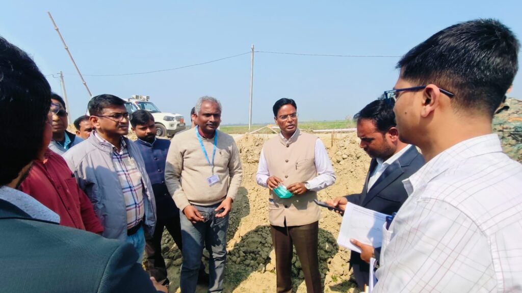 एम्स दरभंगा निर्माण पर डीएम सख्त 5.4 KM बाउंड्री वर्क तेज | 24×7 बिजली-पानी की तैयारी एम्स दरभंगा निर्माण पर डीएम सख्त 5.4 KM बाउंड्री वर्क तेज | 24×7 बिजली-पानी की तैयारी