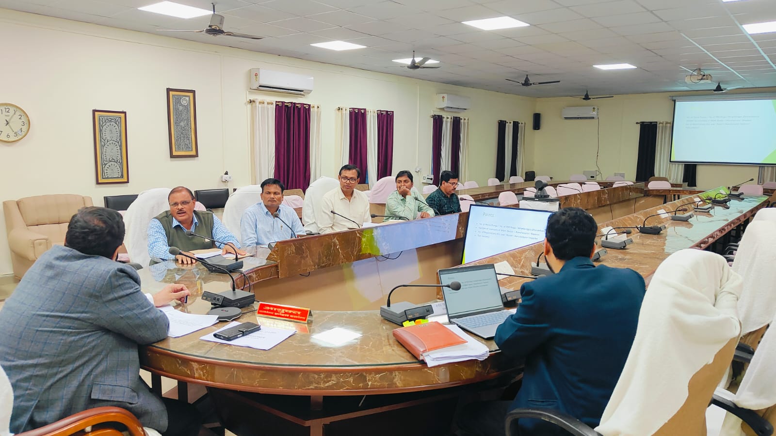 पेट्रोल पंप–PDS पर सख्त जांच के आदेश