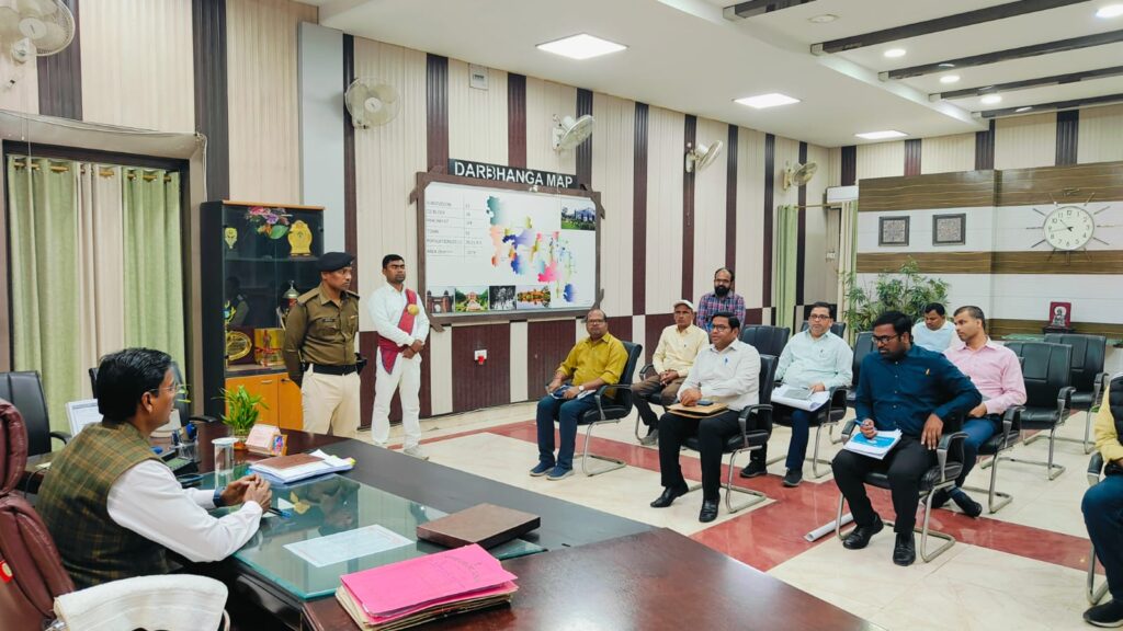 दिल्ली मोड़, पंडासराय, बेला गुमटी व चट्टी गुमटी में कार्य तेज करने के निर्देश • जाम से मिलेगी राहत दिल्ली मोड़, पंडासराय, बेला गुमटी व चट्टी गुमटी में कार्य तेज करने के निर्देश • जाम से मिलेगी राहत