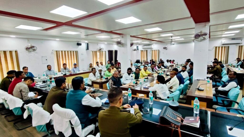 दरभंगा में शांति समिति बैठक: पुलिस गश्ती, 112 अलर्ट, सख्त आदेश दरभंगा में शांति समिति बैठक: पुलिस गश्ती, 112 अलर्ट, सख्त आदेश