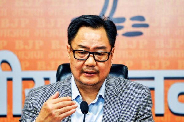 SIR Bengal: बंगाल सरकार को एसआईआर में करना ही होगा सहयोग, बोले किरण रिजीजू