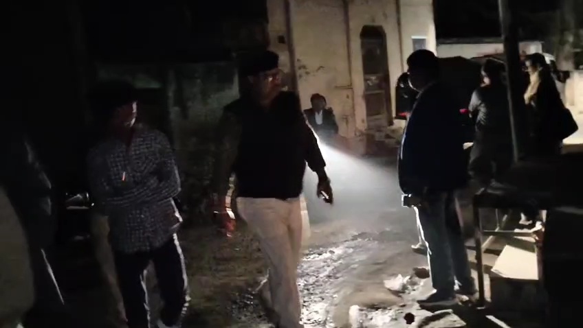 दरभंगा मोबाइल स्नैचिंग विवाद बना पथराव, 5 युवक हिरासत में | City SP मौके पर दरभंगा मोबाइल स्नैचिंग विवाद बना पथराव, 5 युवक हिरासत में | City SP मौके पर
