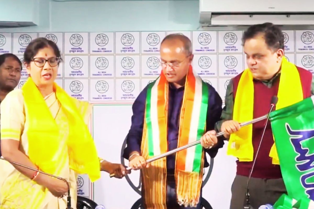 बंगाल चुनाव 2026 से पहले भाजपा विधायक ने पार्टी छोड़ी, थामा तृणमूल कांग्रेस का झंडा