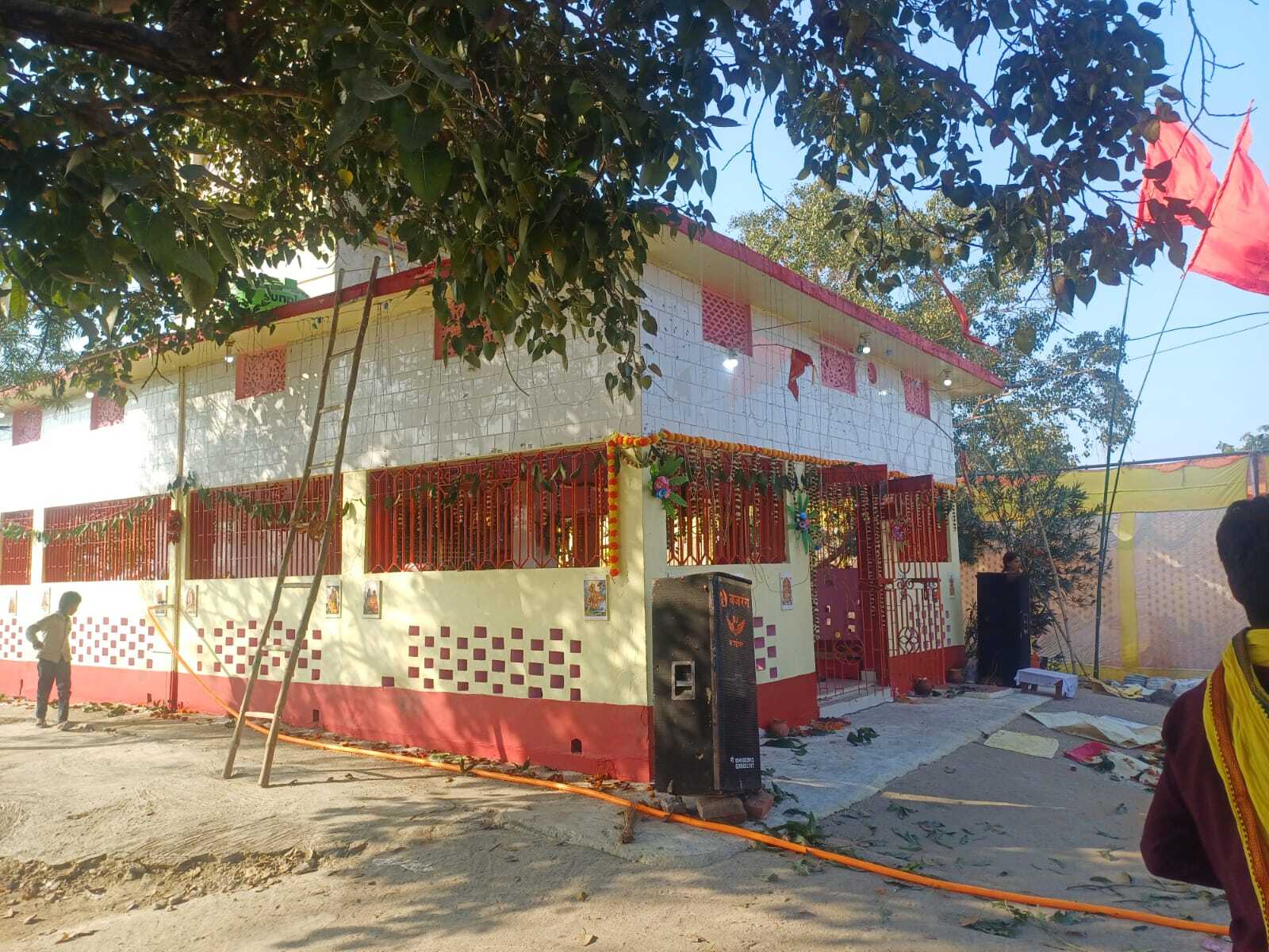 बरहुली शिव मंदिर से पीतल का घंटा चोरी