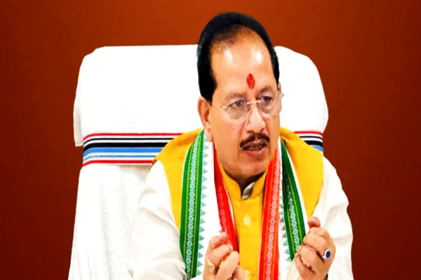 WhatsApp पर खुलेगी योजनाओं में गड़बड़ी की पोल, डिप्टी CM विजय सिन्हा ने जारी किया नंबर