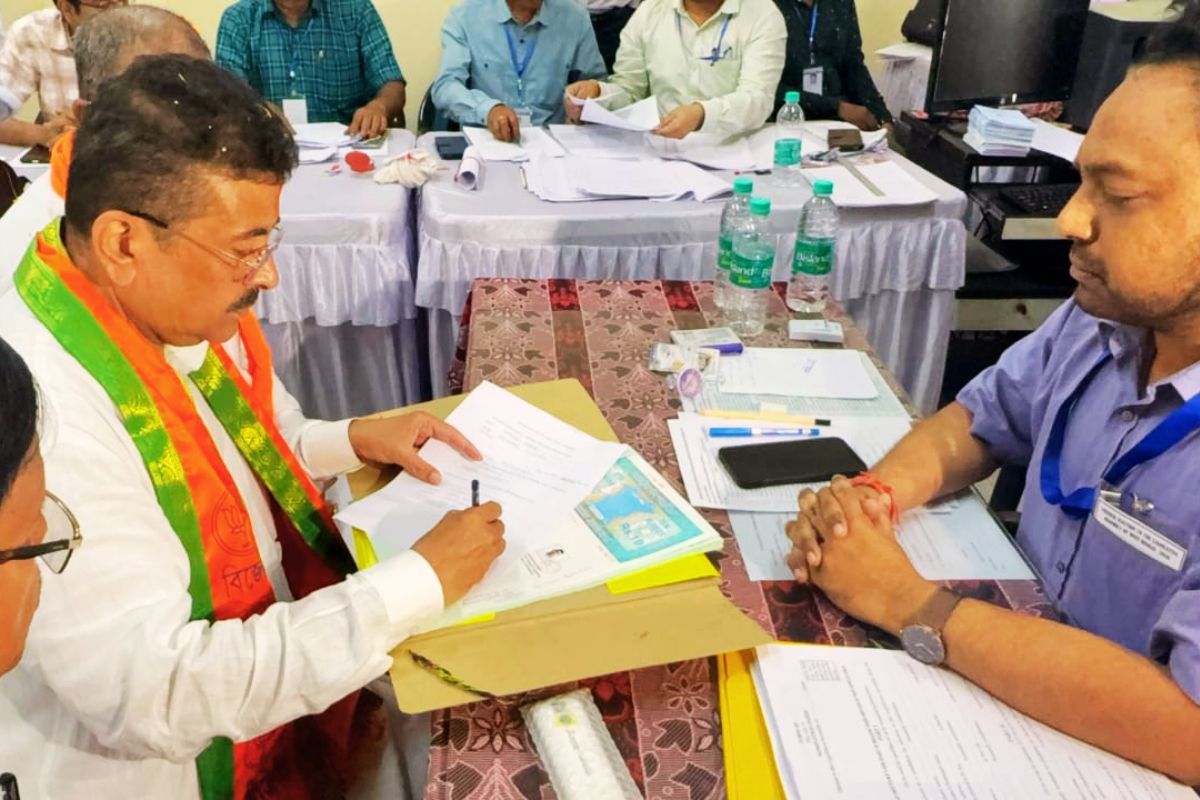 बंगाल विधानसभा चुनाव 2026 की अधिसूचना जारी, पहले दिन शुभेंदु अधिकारी समेत 78 नॉमिनेशन