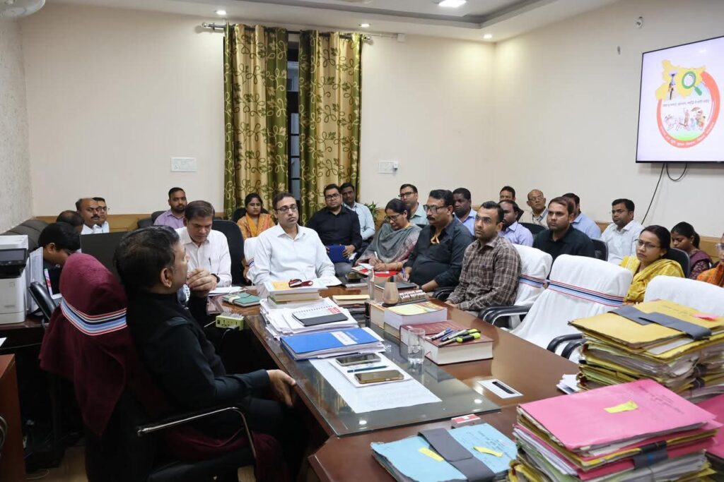 पटना राजस्व समीक्षा: अधिकारियों को सख्त चेतावनी पटना राजस्व समीक्षा: अधिकारियों को सख्त चेतावनी