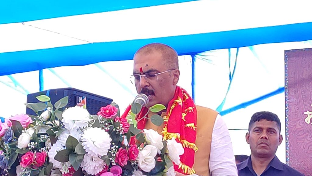 दरभंगा में पहली बार माँ श्यामा महोत्सव, दीप प्रज्ज्वलित कर हुआ भव्य उद्घाटन दरभंगा में पहली बार माँ श्यामा महोत्सव, दीप प्रज्ज्वलित कर हुआ भव्य उद्घाटन