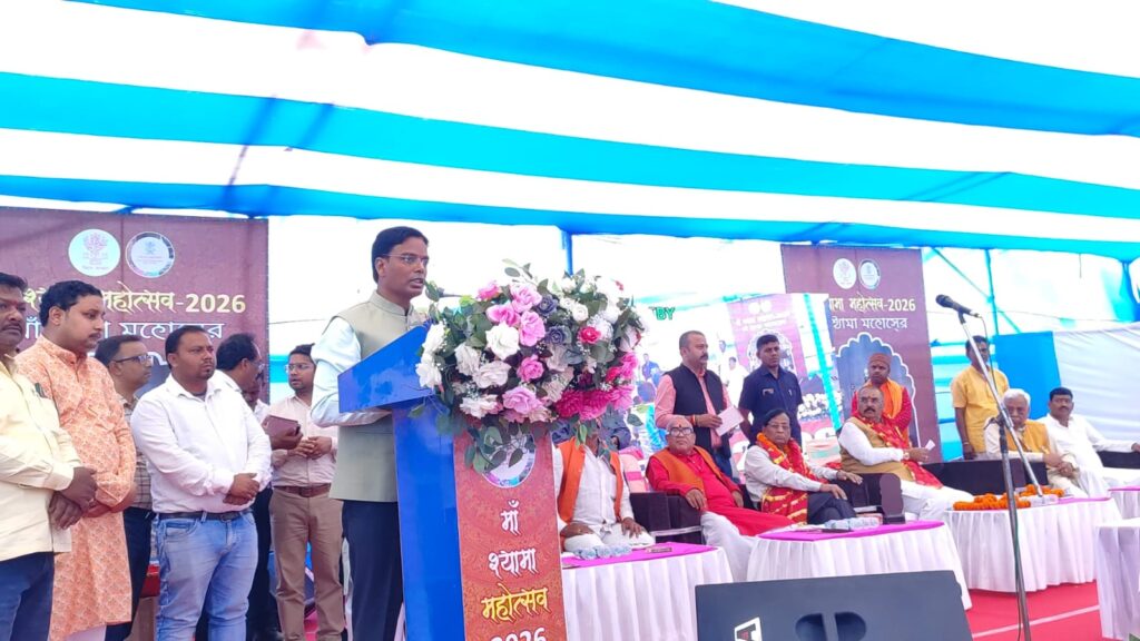 दरभंगा में पहली बार माँ श्यामा महोत्सव, दीप प्रज्ज्वलित कर हुआ भव्य उद्घाटन दरभंगा में पहली बार माँ श्यामा महोत्सव, दीप प्रज्ज्वलित कर हुआ भव्य उद्घाटन