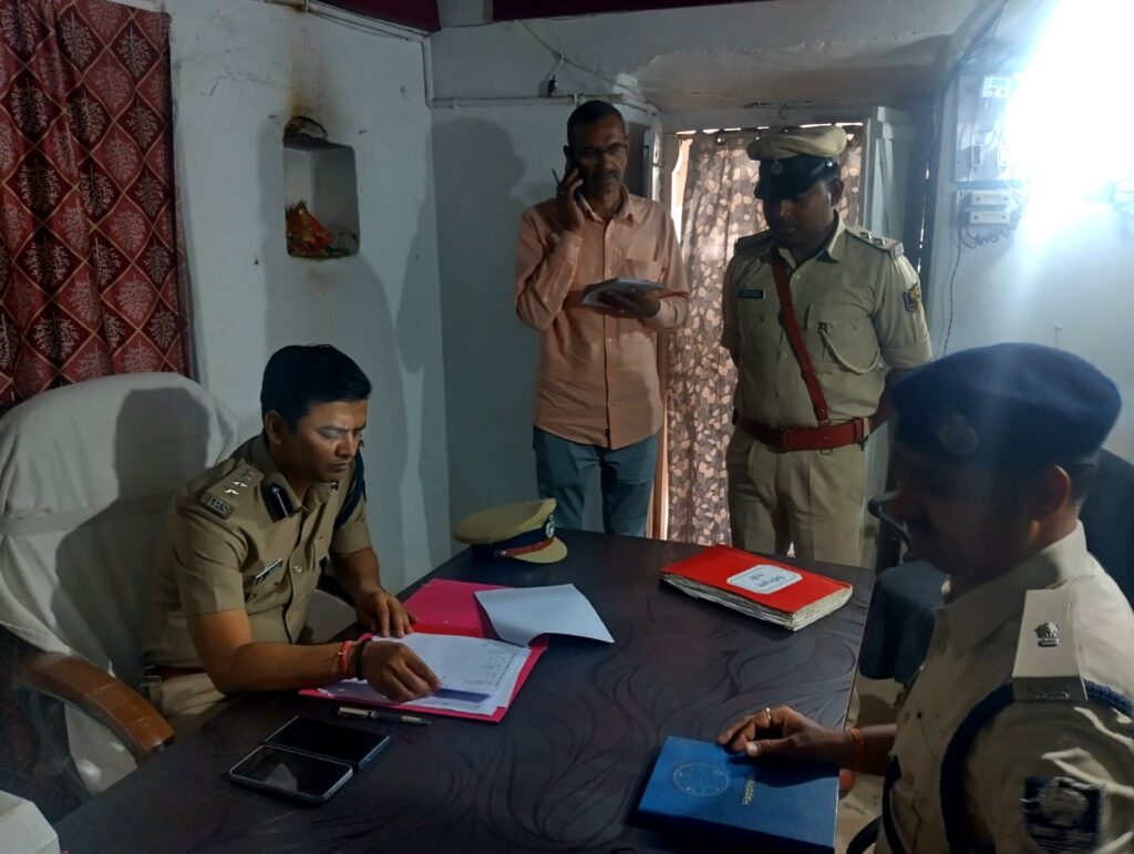 दरभंगा SSP ने कुशेश्वरस्थान थाना का किया वार्षिक निरीक्षण, लंबित मामलों के त्वरित निष्पादन का निर्देश