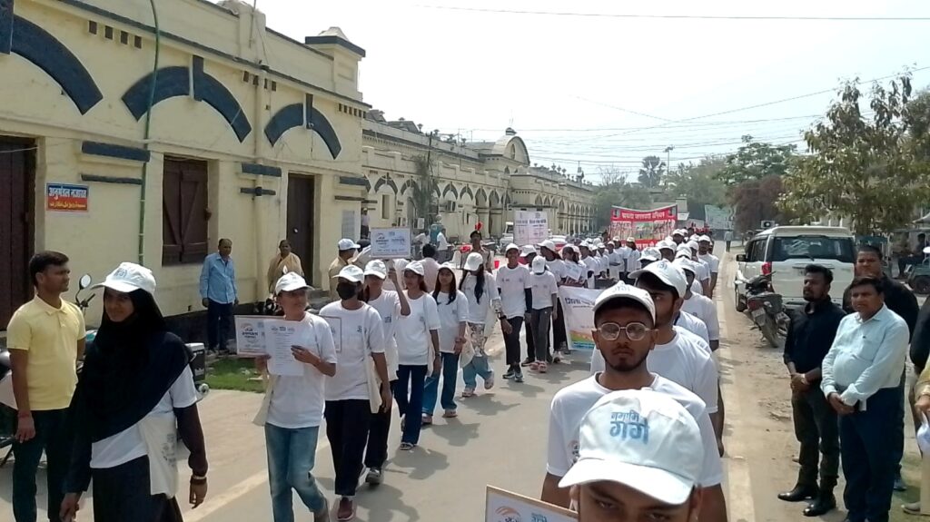 जल संरक्षण पर बड़ा अभियान: दरभंगा में गंगा स्वच्छता पखवाड़ा शुरू DM कौशल कुमार ने किया गंगा स्वच्छता अभियान का शुभारंभ, 31 मार्च तक चलेंगे कार्यक्रम