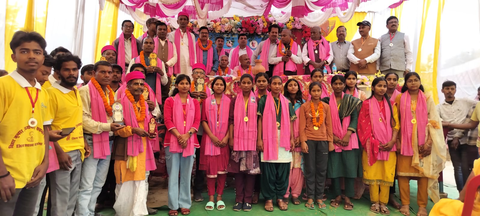 केवटी में प्रजापति समाज की बड़ी बैठक, सर्वसम्मति से बनी नई कार्यकारिणी