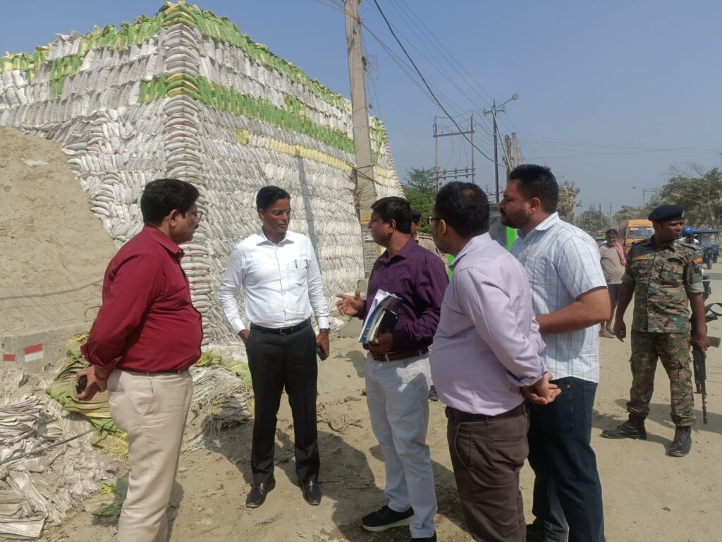 दरभंगा एलिवेटेड रोड का डीएम ने किया निरीक्षण, दिए सख्त निर्देश
