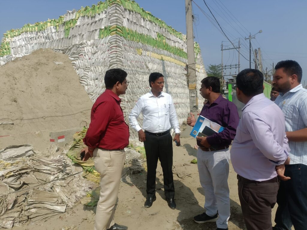 दरभंगा एलिवेटेड रोड का डीएम ने किया निरीक्षण, दिए सख्त निर्देश