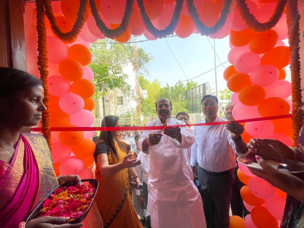 Darbhanga News: पालना घर उद्घाटन, 100+ दिव्यांगजनों को ट्राईसाइकिल, मंत्री मदन सहनी का बड़ा ऐलान