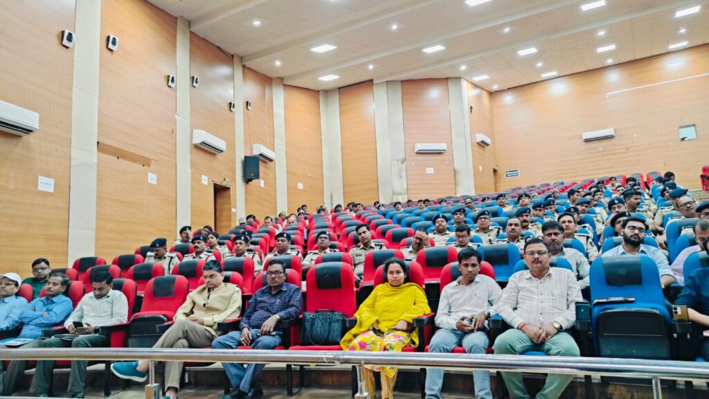 दरभंगा में रामनवमी पर हाई अलर्ट: ड्रोन-CCTV से निगरानी, अफवाह फैलाने वालों पर सख्त कार्रवाई दरभंगा में रामनवमी पर हाई अलर्ट: ड्रोन-CCTV से निगरानी, अफवाह फैलाने वालों पर सख्त कार्रवाई