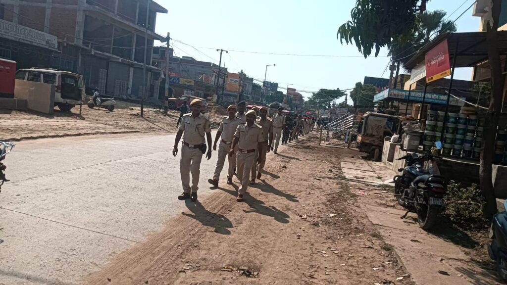 दरभंगा में फ्लैग मार्च, रामनवमी पर पुलिस अलर्ट दरभंगा में फ्लैग मार्च, रामनवमी पर पुलिस अलर्ट