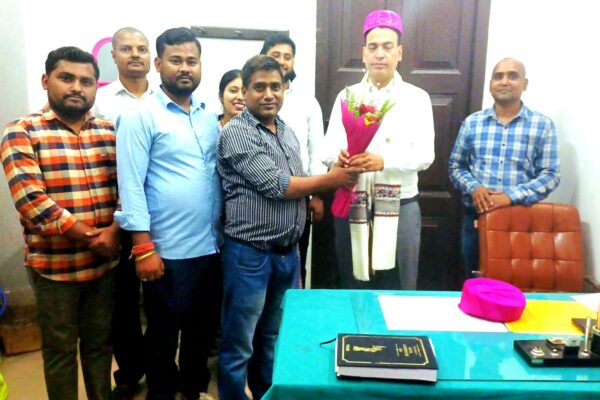 दरभंगा कोर्ट में विदाई समारोह: ADJ-3 (MP/MLA विशेष कोर्ट) के जज सुमन कुमार दिवाकर का सम्मान