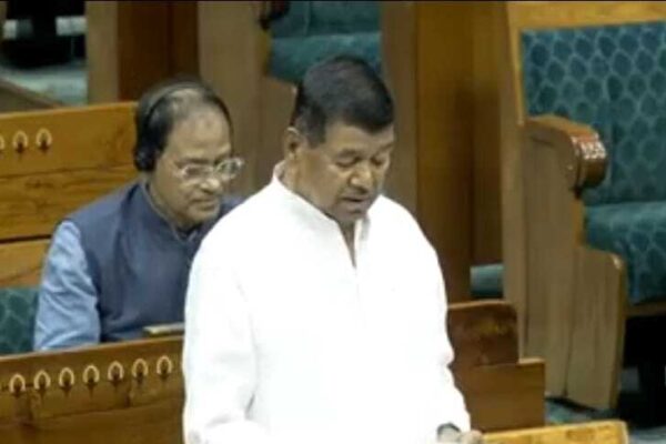 सांसद ने उठाया रेल सुविधाओं का मुद्दा