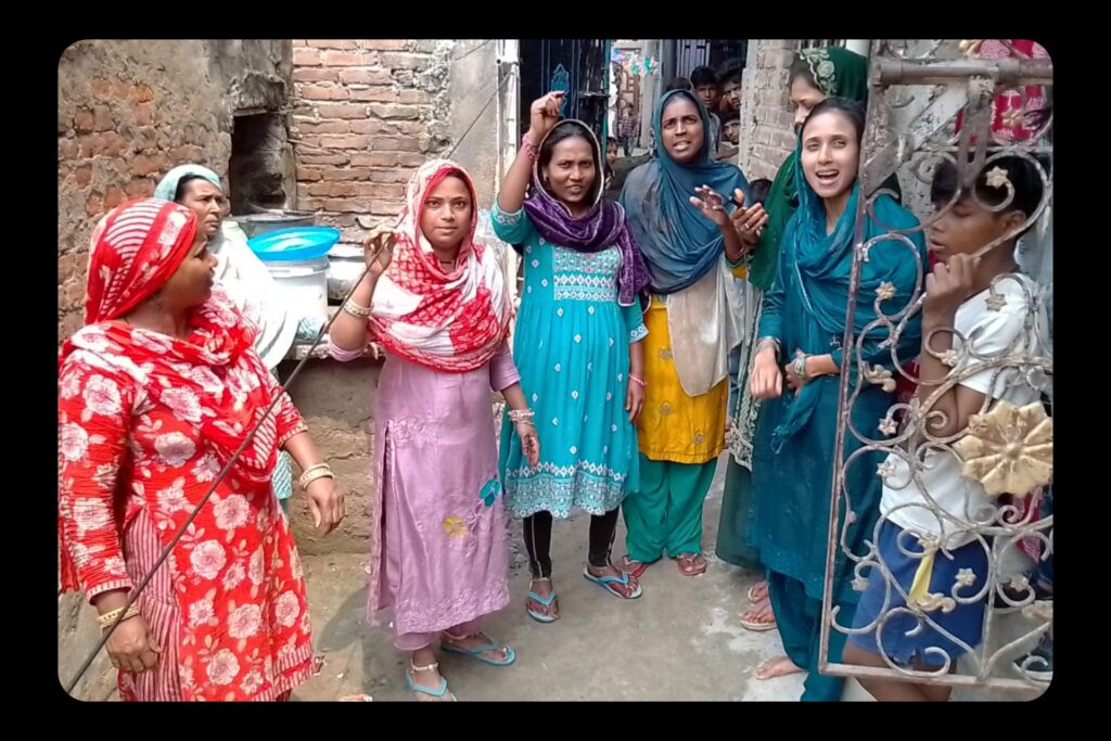 दरभंगा मोगलपुरा में 12 साल से सड़क-नाला अधूरा, मेयर-पार्षद पर भड़के लोग