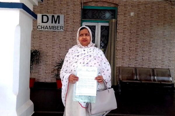 दरभंगा में निजी स्कूलों की मनमानी पर बवाल, अवैध वसूली का आरोप